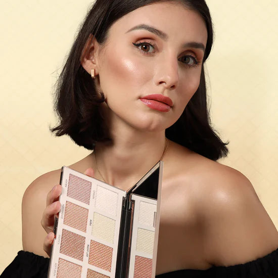 Forever52 Backstage Essential: 8-Color Highlight Palette